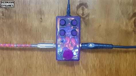 sentinel pitch modulating drone verb delay guitar effect pedal