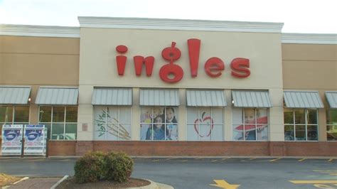 south asheville ingles robbed  gunpoint wlos