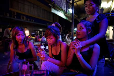 Photos Et Images De Night Life In Cambodian Capital Phnom Penh Getty