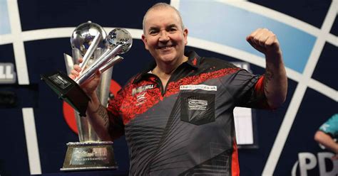 top  greatest darts players   time sportsshownet