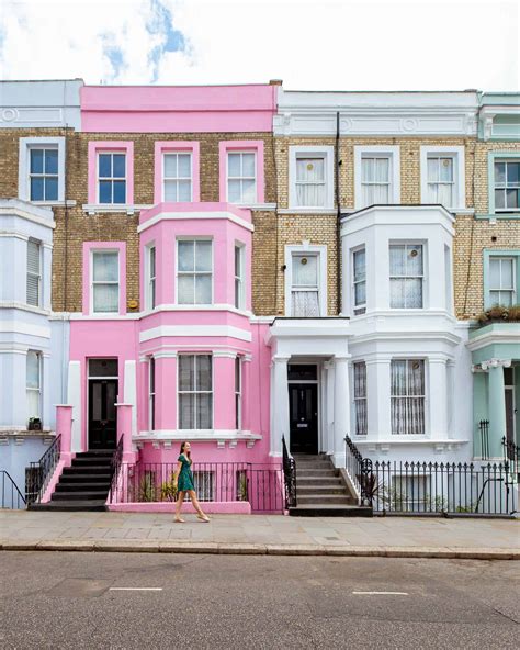notting hill colourful houses  instagram guide  dream  travel