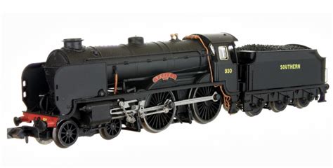 scale dapol    locomotive steam    schools class southern uk