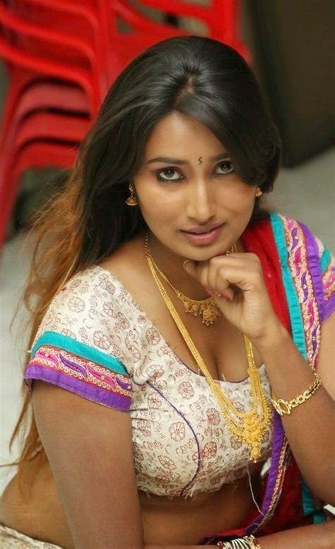 telugu actress swathi hot stills cine gallery