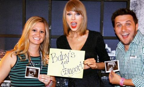 taylor swift helps fans with an epic pregnancy announcement