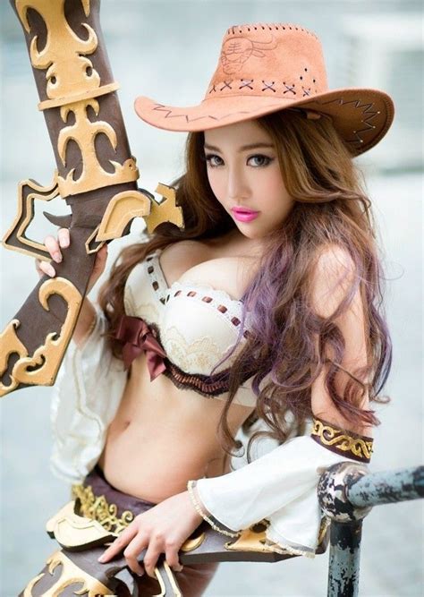 cosplay miss fortune league of legends 284 lol league of legends pinterest fortune
