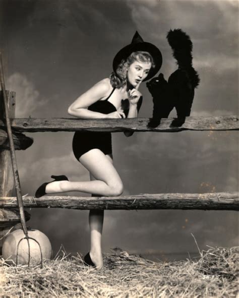 the horror show vintage halloween pinups
