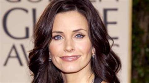 Courtney Cox Refused Body Double For Cougar Town Strip Scene