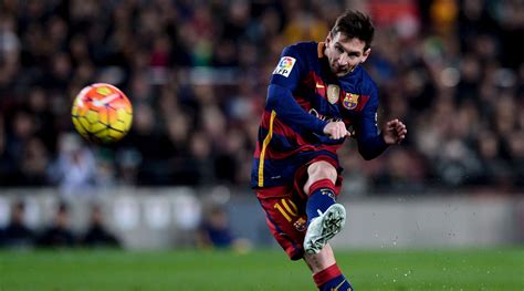 Lionel Messi Wins Uefa Goal Of The Season Award Video