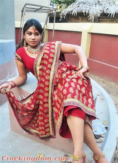 mallu masala boobs desi tamil mallu aunties hot saree