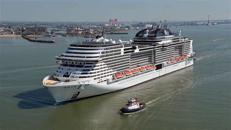 msc meraviglia worlds fourth biggest cruise  sail   york