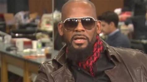 r kelly s spotify streaming numbers rise amid protests to drop music
