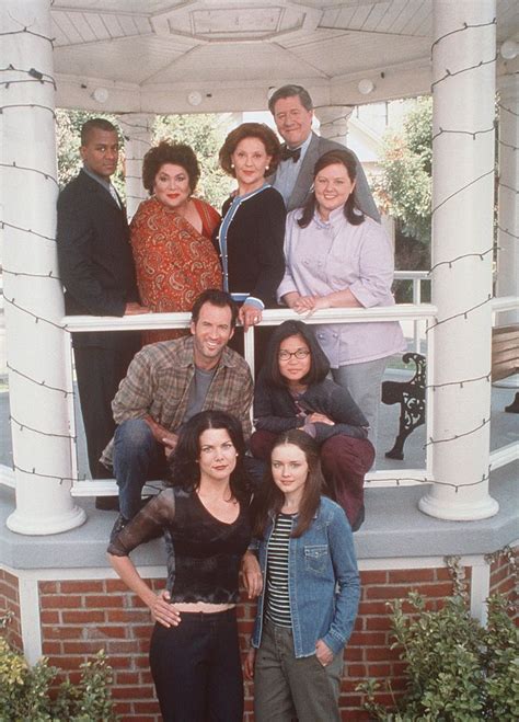 gilmore girls   cast members talked  fast    quit smoking
