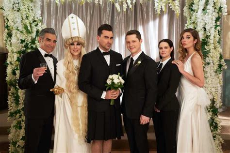 Schitt S Creek Finale Look Back At The Best Cast Moments Los