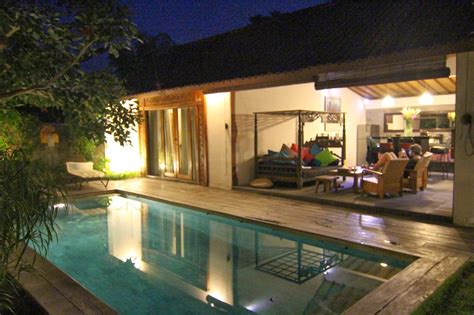 lets  adventurers airbnb bali indonesia   luxurious villa