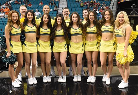 Oregon Ducks Cheerleaders 2017 Hottest Photos On The Web