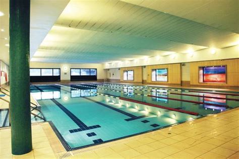 chlorine  swimming pools  london
