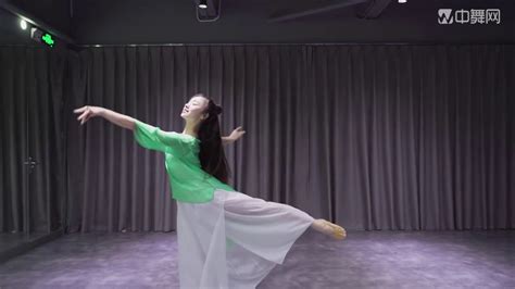 chinese classical dance duo qing zhong youtube