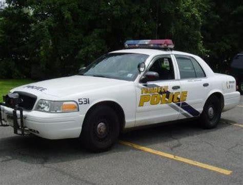 tenafly police    drove  country club pool   pursuit  suspect njcom