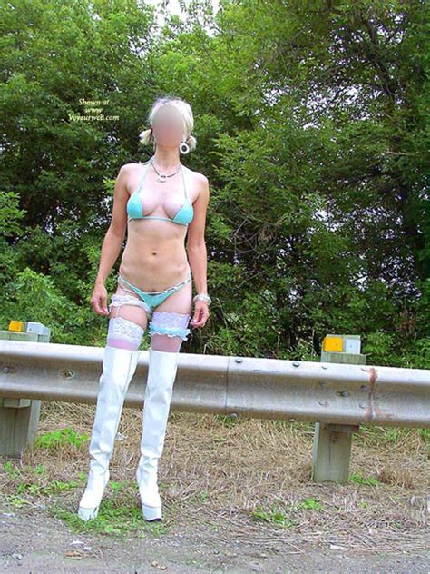wife photos fit milf exhibitionist nude in public photos at voyeurweb