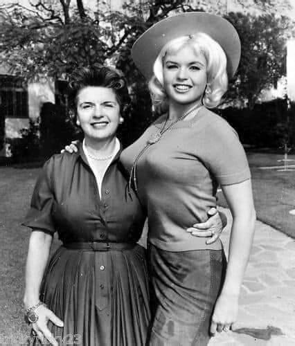 you know that jayne mansfield had some big breasts r seinfeld