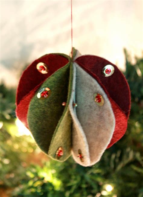 inspired wren felt christmas ornament  perfect july couch craft
