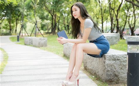 Asian Beauty Model Outdoor 4k Photo Album List Page1