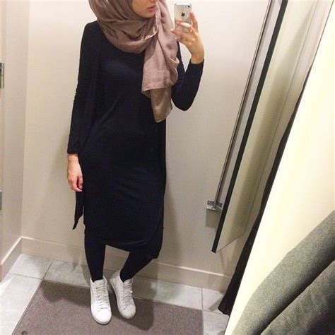 hijab   crown fashion   passion enjoy