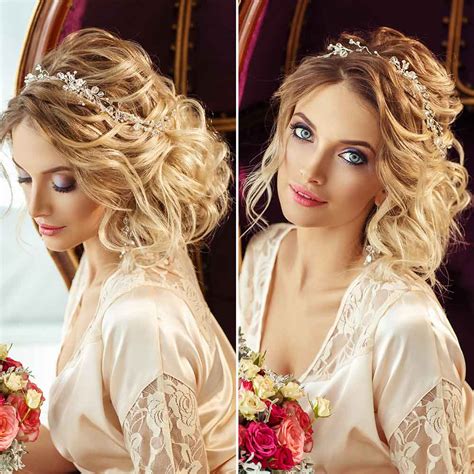 [rimettere in ordine capelli, indumenti e sim., anche nella forma riordinarsi: Acconciatura Sposa Capelli Lunghi Ricci - Skushi