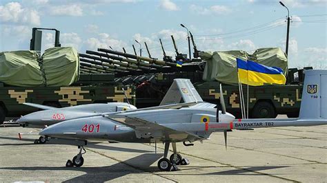 ucrania utiliza drones turcos  atacar  los militares rusos en donbas
