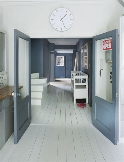 Decorating with Dark Paints