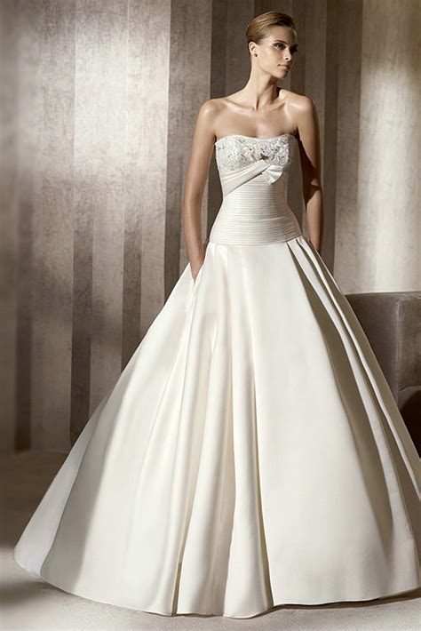 Graceful Satin Ball Gown Wedding Dresses Sang Maestro