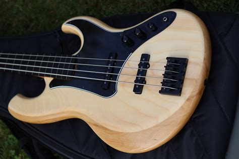 build  fretless bass frankly    flickr