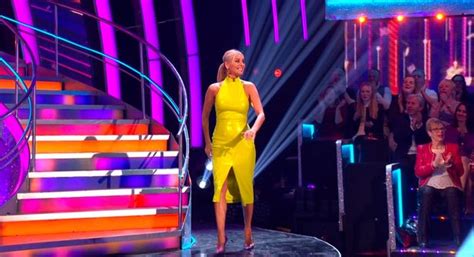Strictly S Tess Daly Is Stunning In Her Skin Tight Dress With Lime