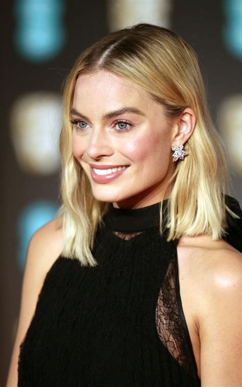 Why Margot Robbie S Bafta Beauty Look Is Grown Up Glamour