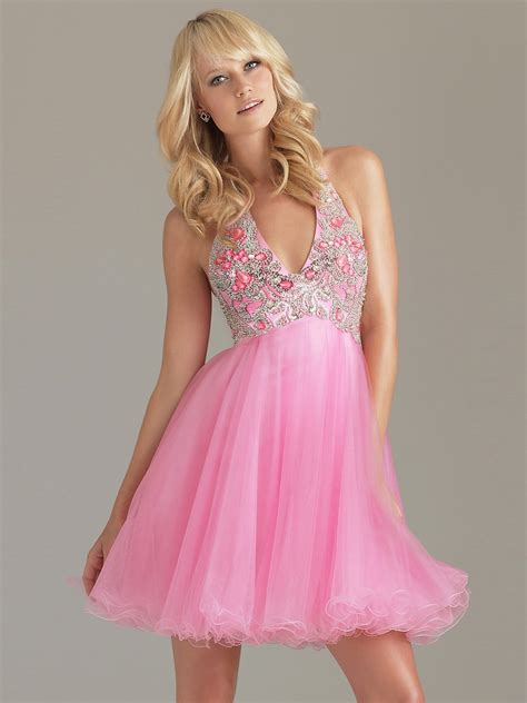Layered Hairstyles Great And Beautiful Pink Prom Dresses Are Popular