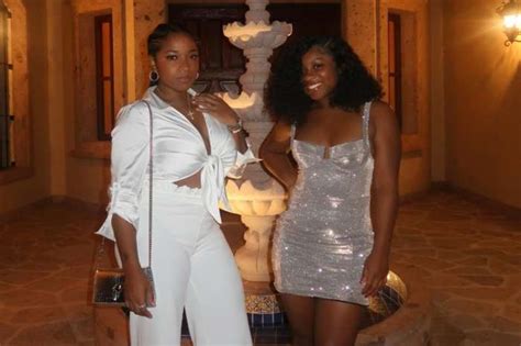 toya wright gives her fans a closer look at her engagement