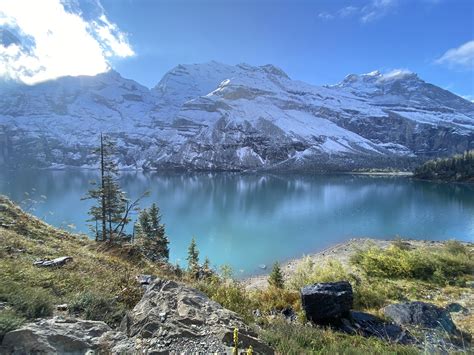 lun des  beaux lacs de suisse oeschinensee outtrip