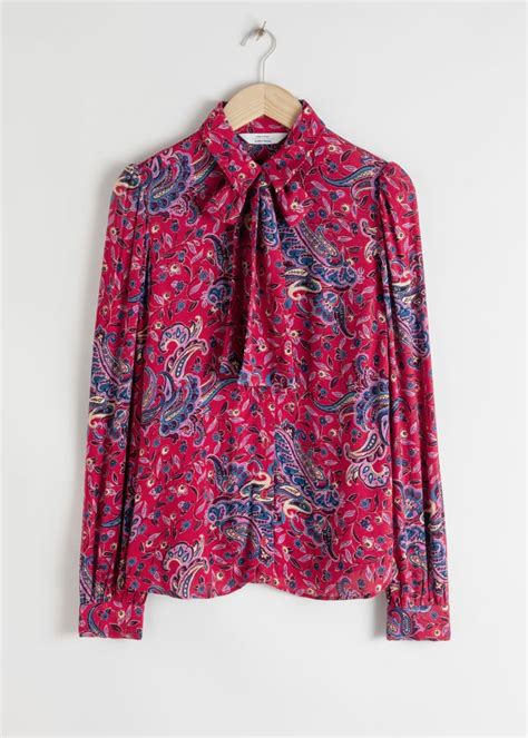 and other stories paisley pussy bow blouse cute fall outfit ideas with