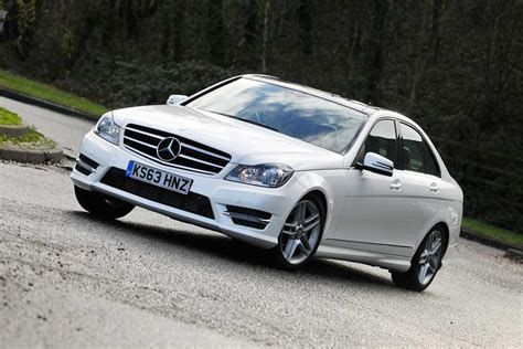 mercedes  cdi amg sport edition review  car