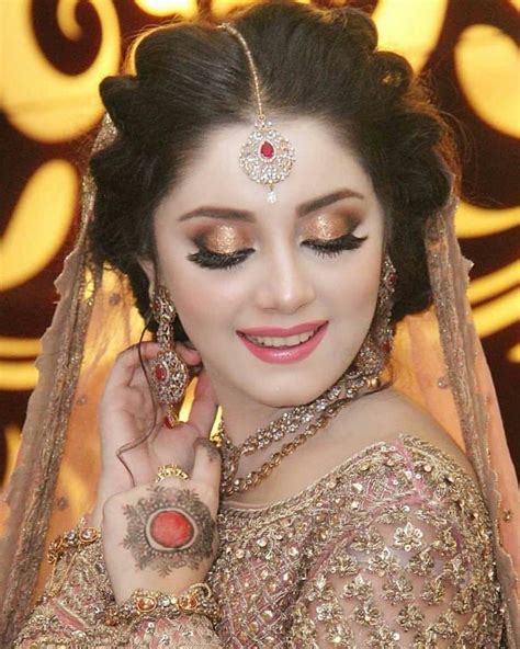cute beautiful pakistani actress gorgeous lovely makeup look in 2021