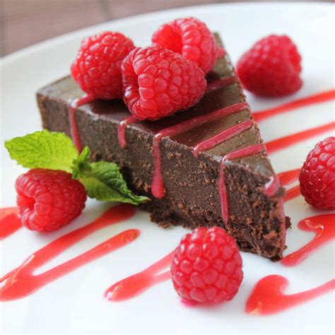 enjoy  luxurious taste  flourless chocolate cake  home cook