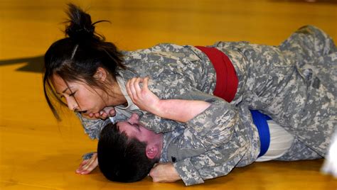Female Soldier Proves Dominant In Hand To Hand Combat Article The