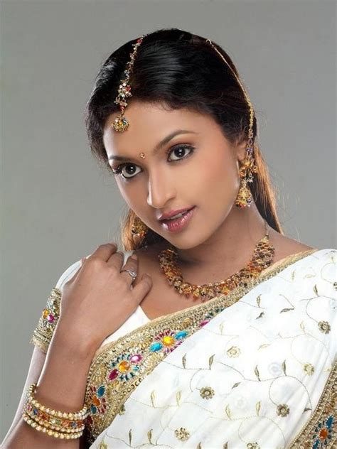 hot south indian actress akshaya spicy gallery