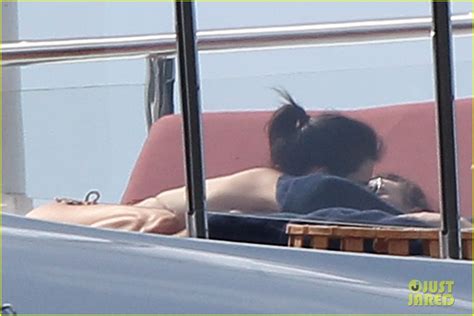 Harry Styles And Kendall Jenner S Private Vacation Photos Leaked Photo