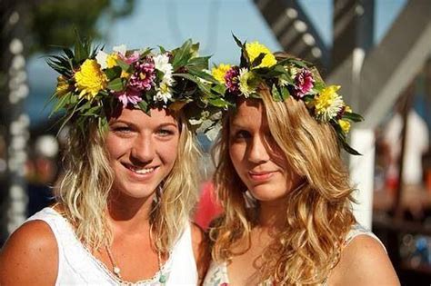Swedish Midsummer Girls Kiss Me Im Swedish Celebration Around