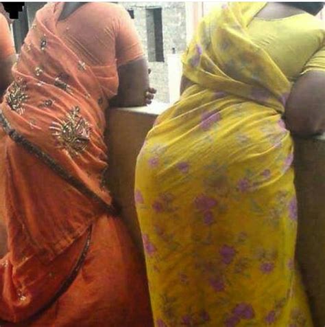 Hot Indian Aunty Saree Ass