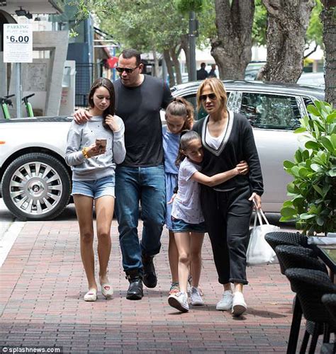 Jennifer Lopez Joins Alex Rodriguez And Their Daughters For Lunch