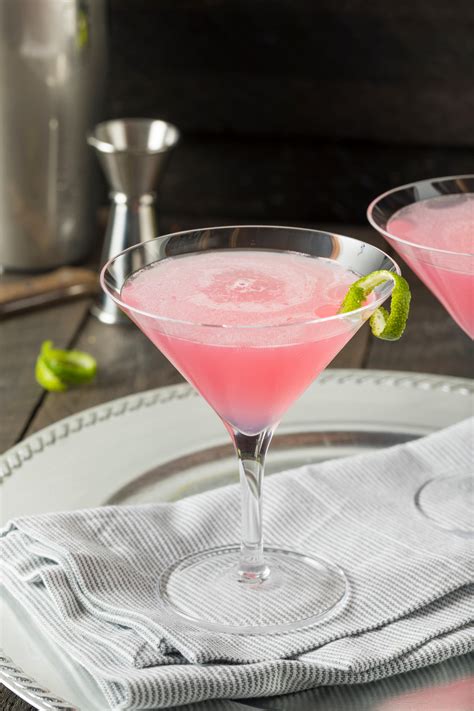 11 Cocktails From Around The World You Need To Try
