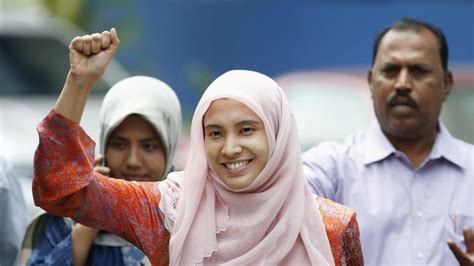 Anwar Ibrahims Daughter Nurul Izzah Free After One Nights Jail In