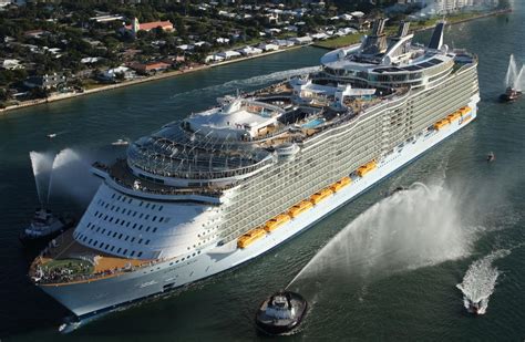 world largest cruise ship  pakistan